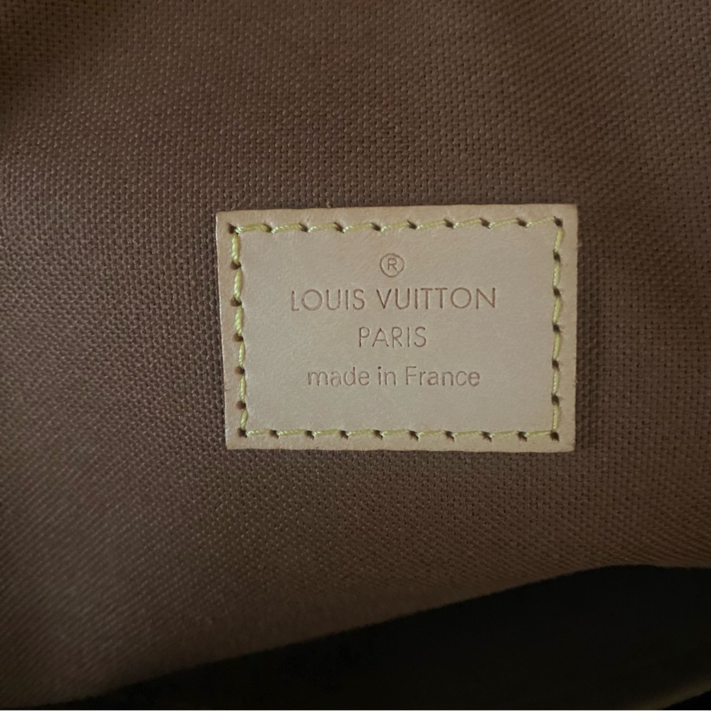 Louis Vuitton Monogram Lock It Horizontal - Picture 13 of 15